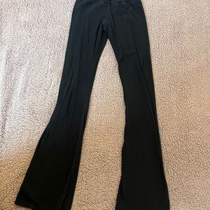 Brandy Melville flare leggings